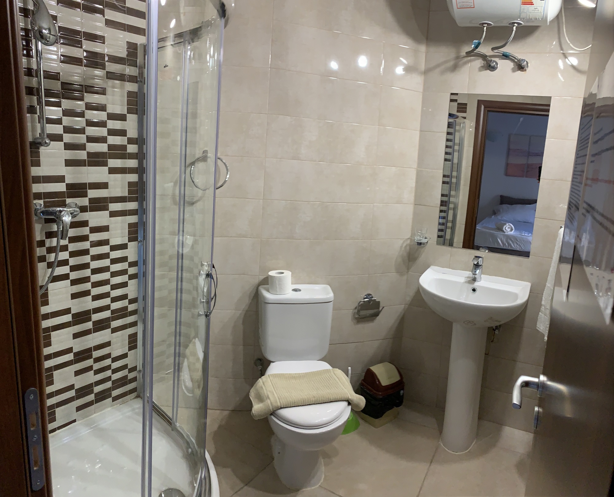 Shared bathroom at our BELS Gozo student residences
